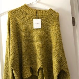Forever 21 Mustard Sweater, Brand new ( M/L)